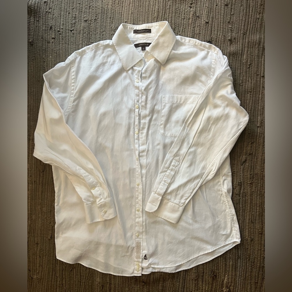 Men’s Nordstrom White Button Down Shirt